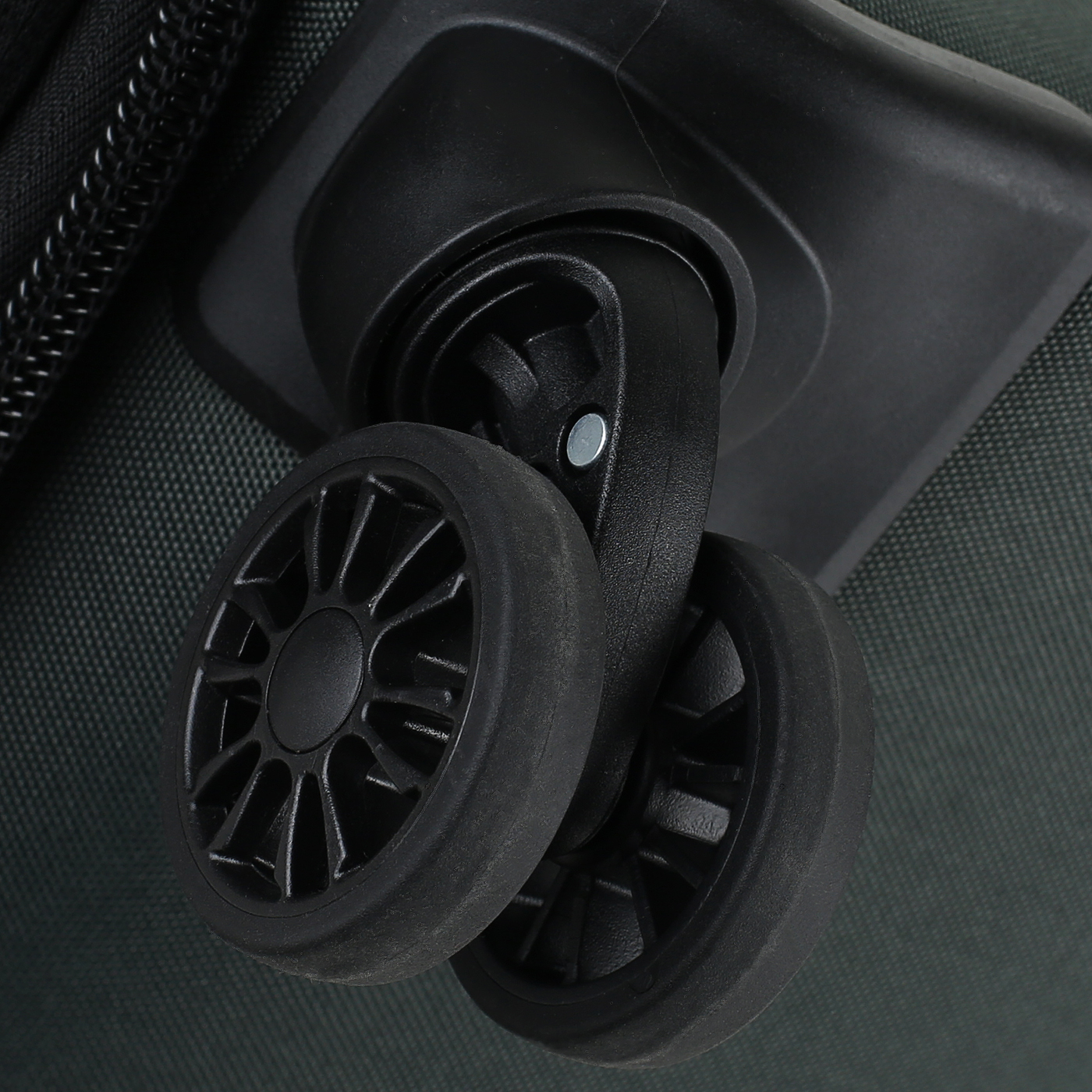 Чемодан большой L тканевый Delsey Pin Up 6