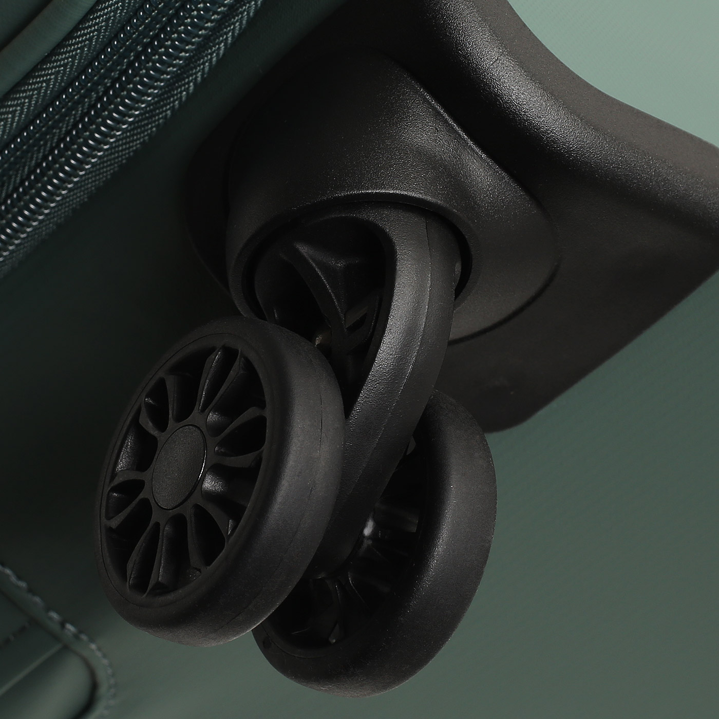 Чемодан очень большой XL тканевый American Tourister Summerride