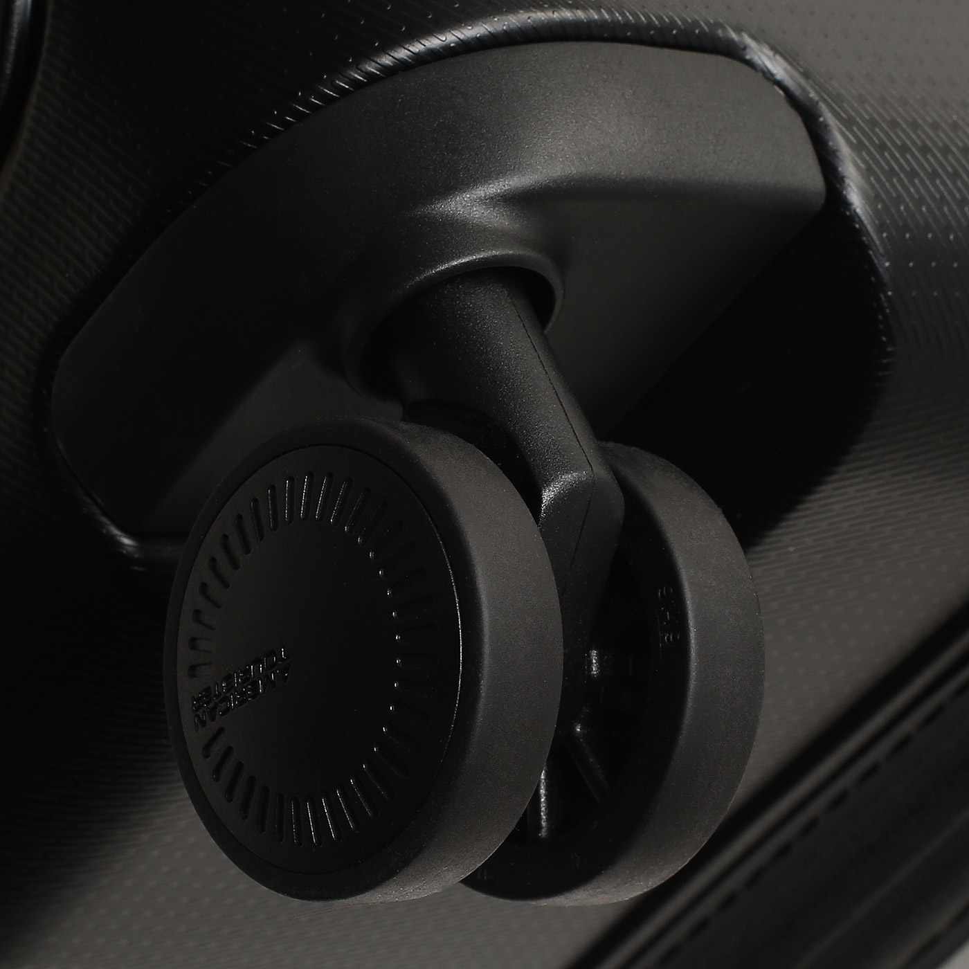 Чемодан большой L  American Tourister Dashpop