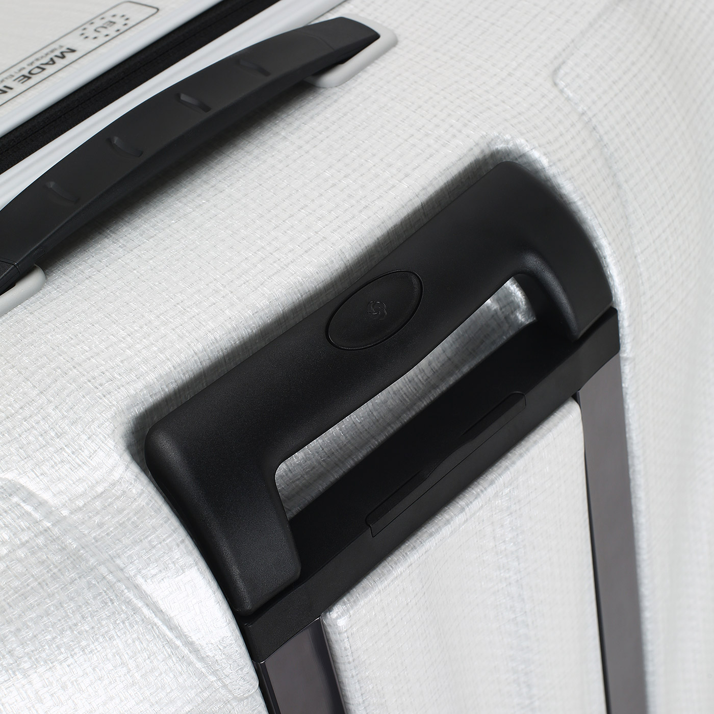 Чемодан большой L из материала Curv Samsonite C-Lite