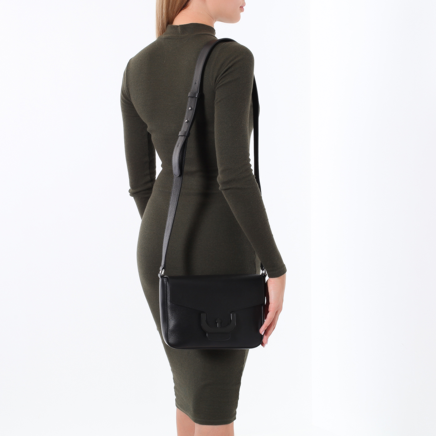 Кожаная сумочка кросс-боди Coccinelle Ambrine cross