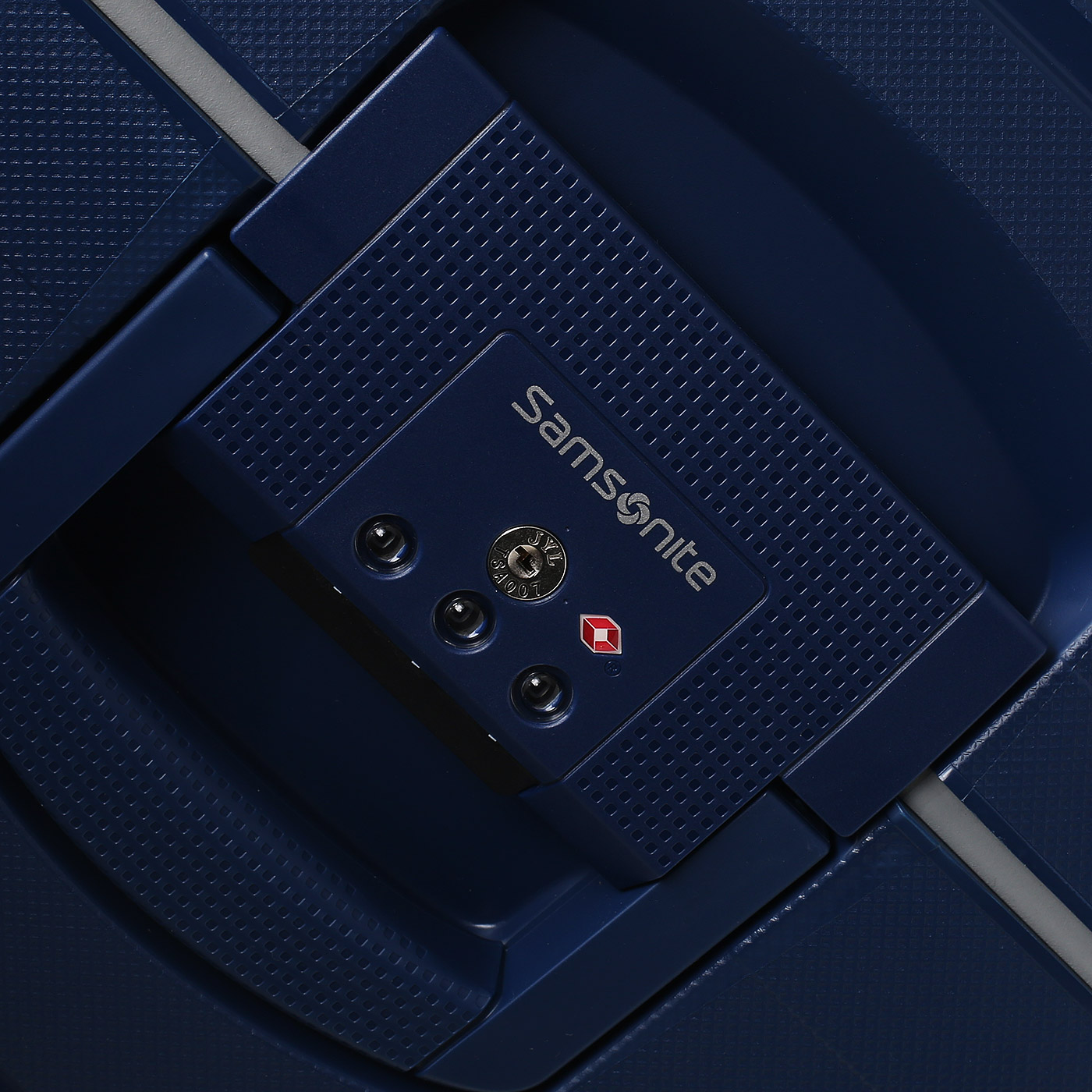 Чемодан большой L из полипропилена Samsonite S’Cure