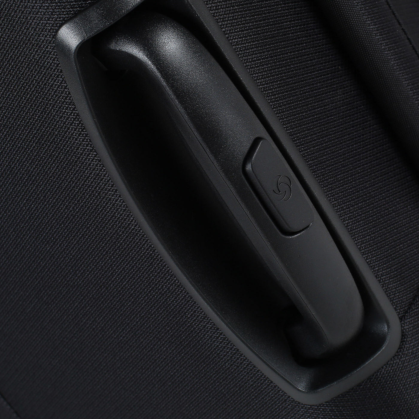 Чемодан средний M  Samsonite Vaycay