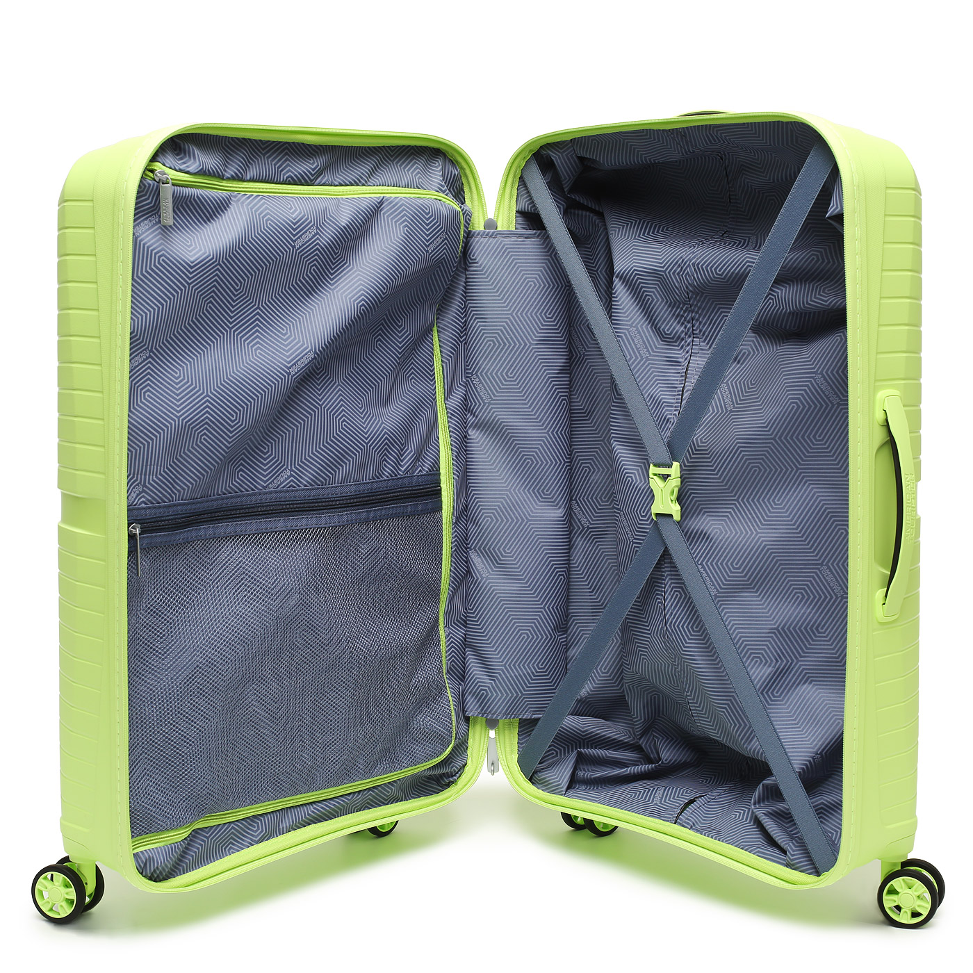 Чемодан средний M из полипропилена American Tourister Airconic