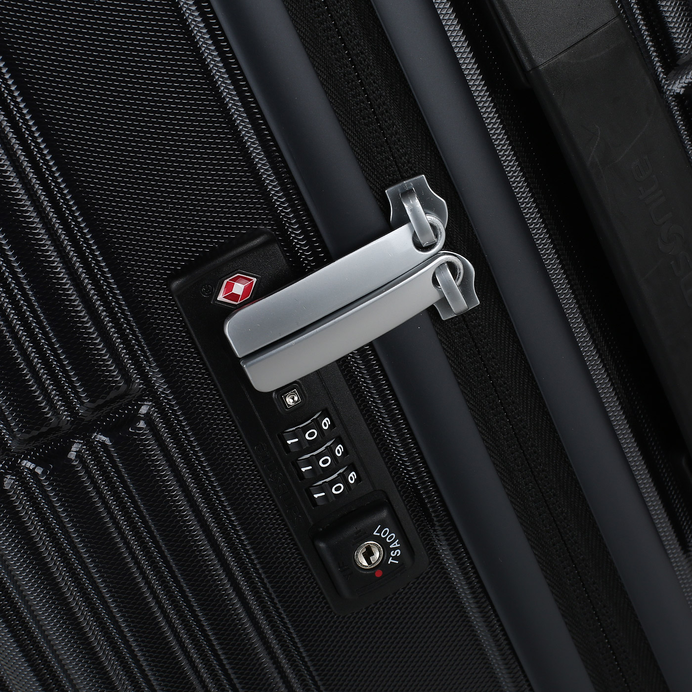 Чемодан средний M из поликарбоната с кодовым замком Samsonite Orfeo