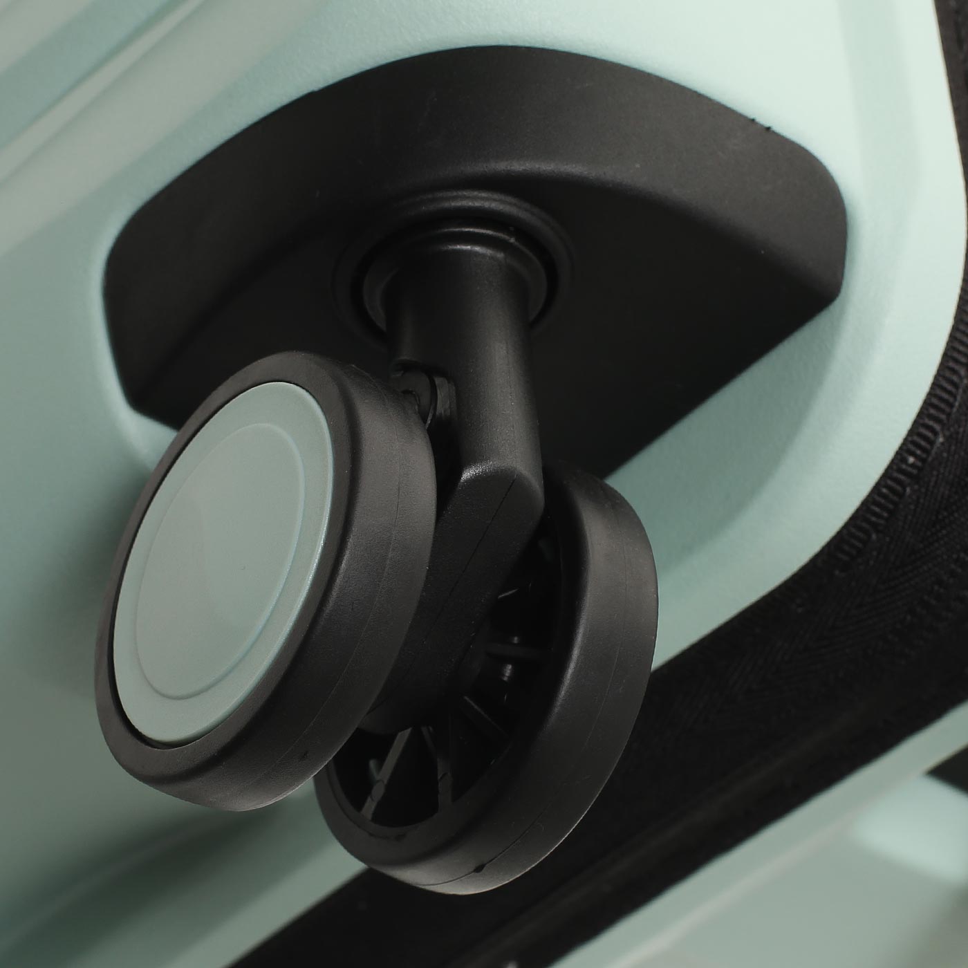 Чемодан для ручной клади из полипропилена Eberhart Dune